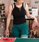 Anni the Duck [Still Biggest German Thot]