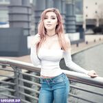 Anni the Duck [Still Biggest German Thot]