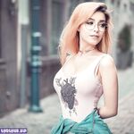 Anni the Duck [Still Biggest German Thot]