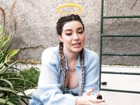 Anni the Duck [Still Biggest German Thot]