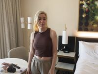 Anni the Duck [Still Biggest German Thot]