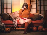 Velma cosplay