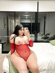 Ameliasocurvy