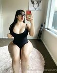 Ameliasocurvy