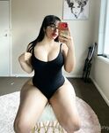 Ameliasocurvy