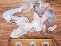 RiiniMoon The British Monster Babe