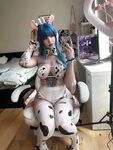 Lynie Your Cosplayer & Hot Virtual Girlfriend