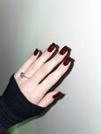 Red nails