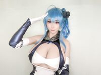 Nicky_coser