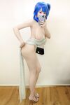 Nicky_coser