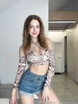 Zoey Curly