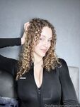 Zoey Curly