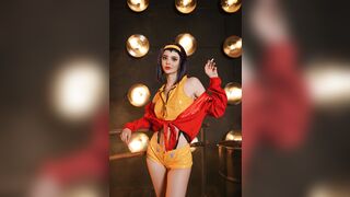 Vinnegal Faye Valentine Cosplay