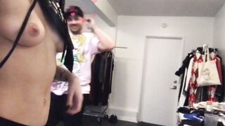 MILEY CYRUS - DRESSING ROOM LEAKED FOOTAGE