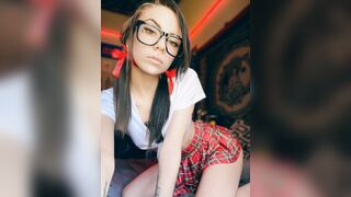 Rav3ndubstep Schoolgirl